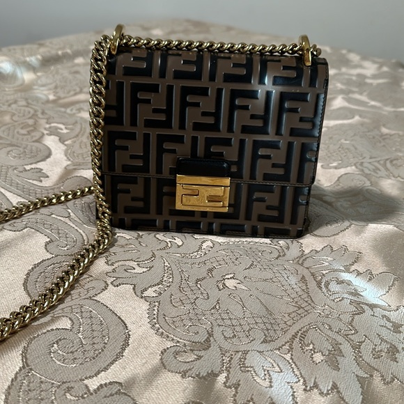 Fendi - Picture 3 of 4
